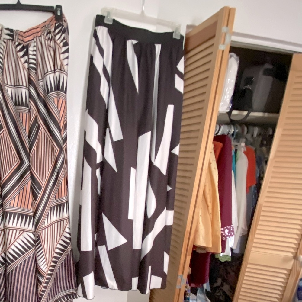 Black Geometric skirt